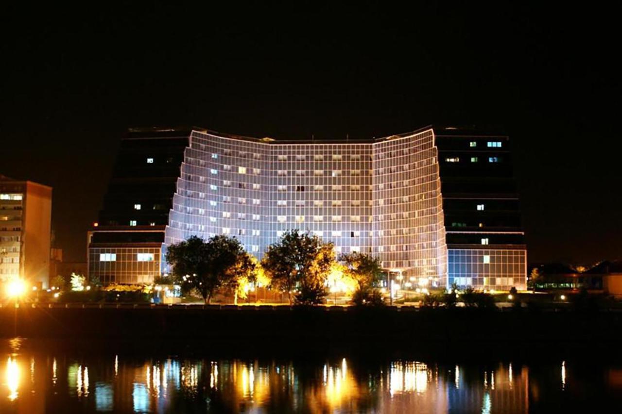 River Palace Hotel Atyraū 외부 사진